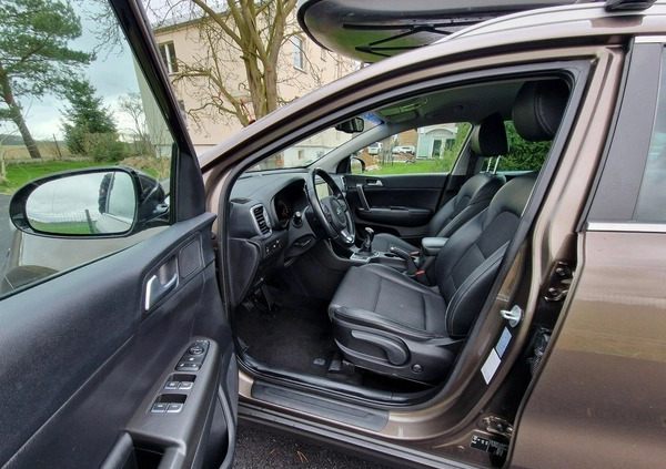 Kia Sportage cena 75900 przebieg: 105000, rok produkcji 2016 z Zakliczyn małe 781